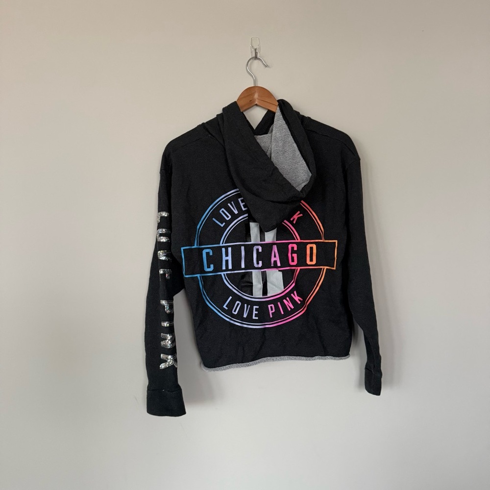 VS Victorias Secret Pink Grey Glittered Chicago Cropped Hoodie Sweatshirt - Picture 10 of 13
